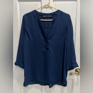 ROSE & OLIVE Blue V-Neck 3/4 Sleeve Lightweight Blouse SIZE LARGE Pre Loved